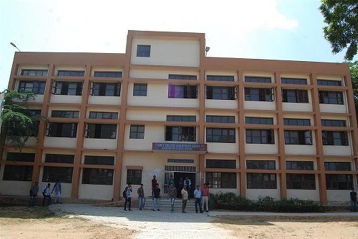 https://cache.careers360.mobi/media/colleges/social-media/media-gallery/22633/2019/1/2/Campus View of Government College Mahendergarh_Campus-View.jpg